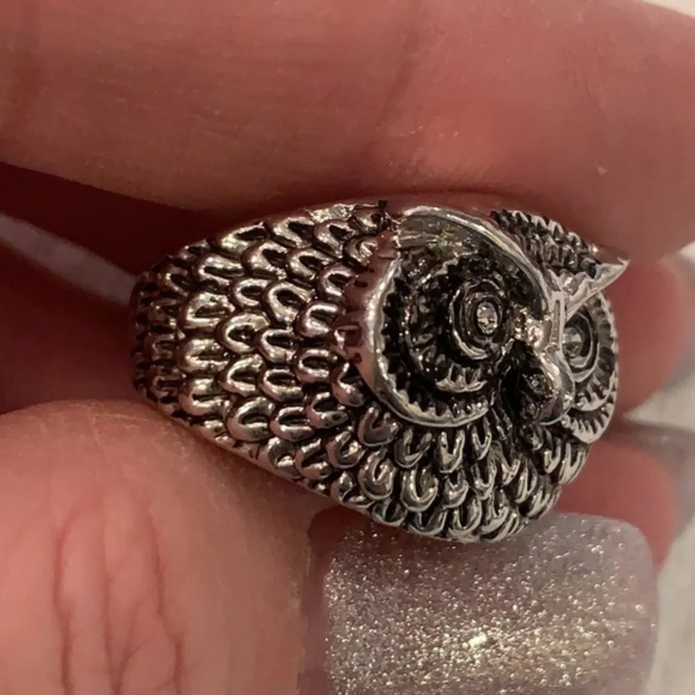 Owl crystal eyes silver tone statement ring